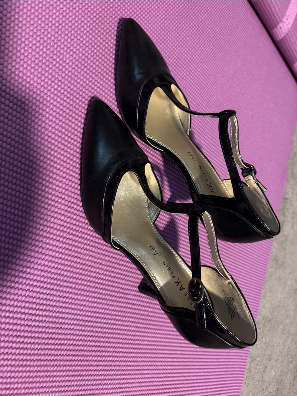 Anne Klein Black Pointed T-Strap Heels